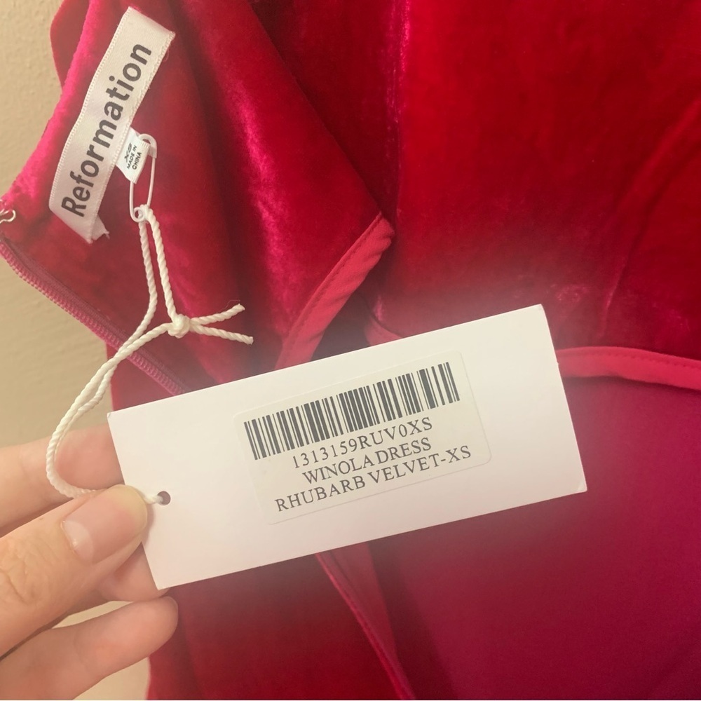 Reformation Winola Dress in Rhubarb Velvet Size XS NWT New - Picture 12 of 13